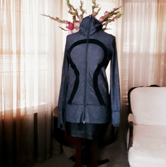 lululemon athletica Sweaters - Lululemon heathered grey stride jacket